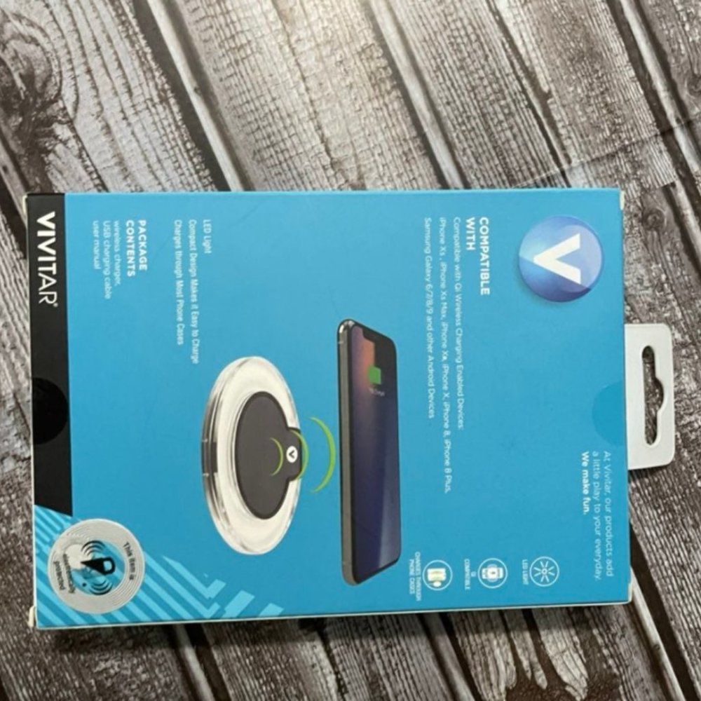 !!SOLD!! Vivitar Wireless Charger - Picture 2 of 5